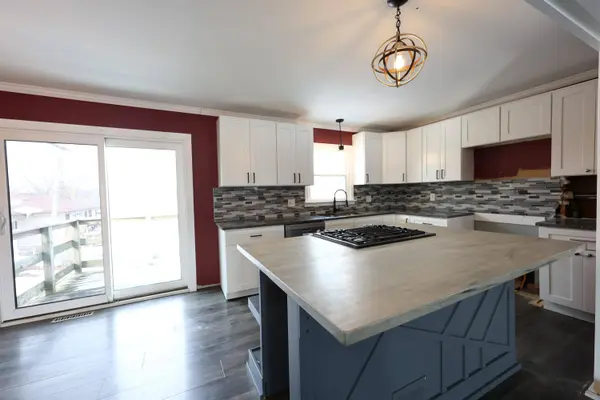 411 Cherry Hill RD, Dyer, IN 46311