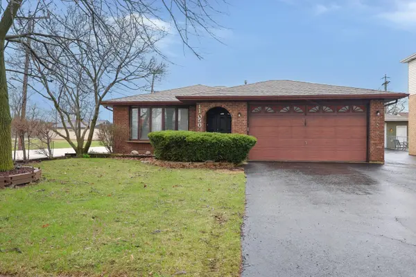 11050 Parkside AVE, Chicago Ridge, IL 60415