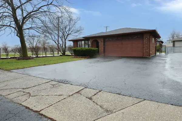 11050 Parkside AVE, Chicago Ridge, IL 60415