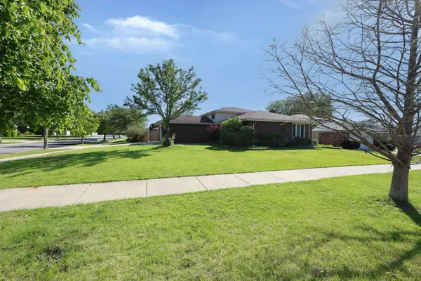 8537 163rd ST, Tinley Park, IL 60487