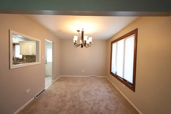 8537 163rd ST, Tinley Park, IL 60487