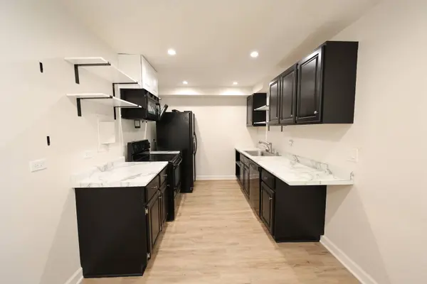2230 S Goebbert RD #139, Arlington Heights, IL 60005