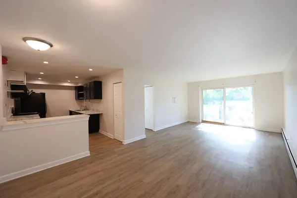 2230 S Goebbert RD #139, Arlington Heights, IL 60005