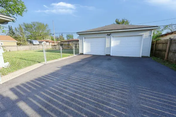 2414 Garden ST, Joliet, IL 60435