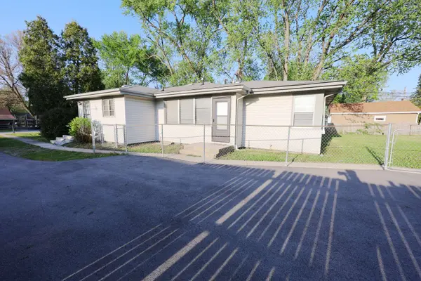 2414 Garden ST, Joliet, IL 60435