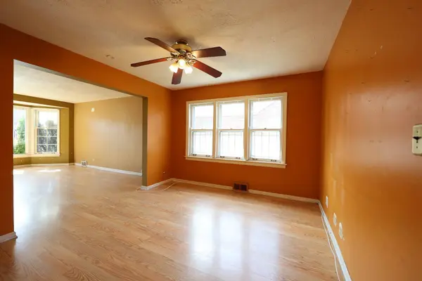 10838 S Wallace ST, Chicago, IL 60628
