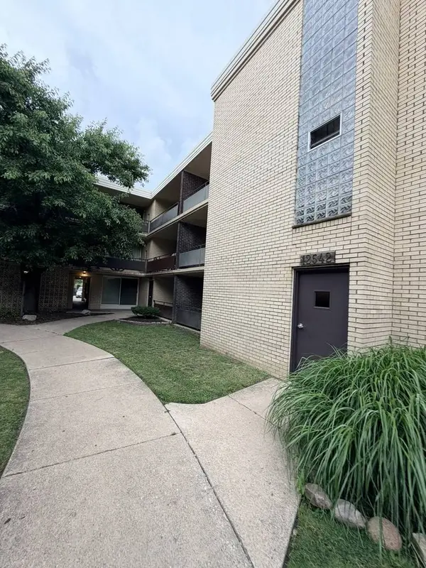12546 Fairview AVE #3D, Blue Island, IL 60406