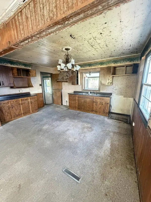 3012 Phillips AVE, Steger, IL 60475