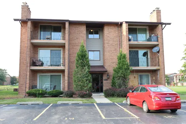 9900 TREETOP DR #2E, Orland Park, IL 60462