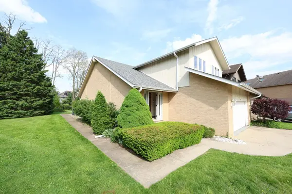 8315 Helen CT, Downers Grove, IL 60516