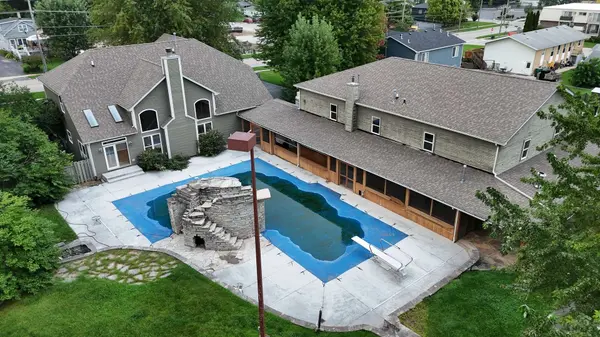 235 E Grand AVE, Fox Lake, IL 60020