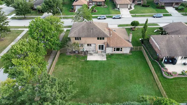 8216 Eynsford DR, Orland Park, IL 60462