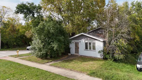 4114 W 135th ST, Robbins, IL 60472