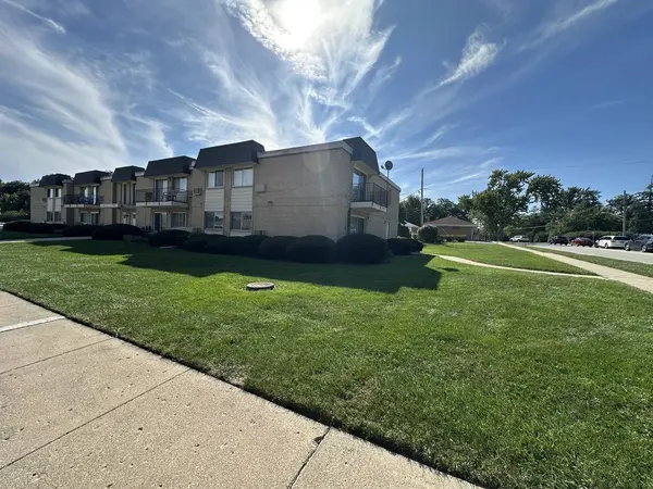 1430 N Evergreen AVE #2AS, Arlington Heights, IL 60004