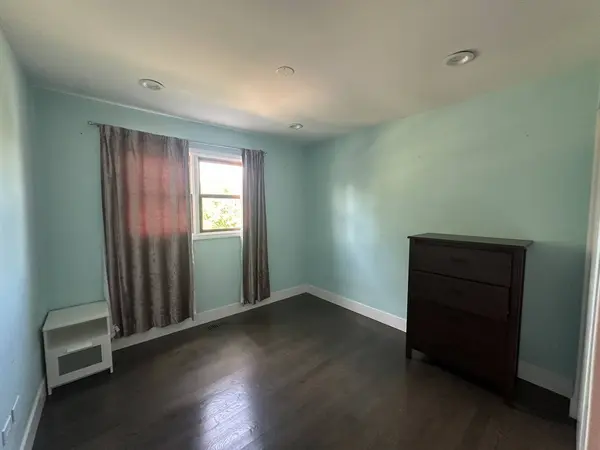 1105 Wilmington LN, Hoffman Estates, IL 60169