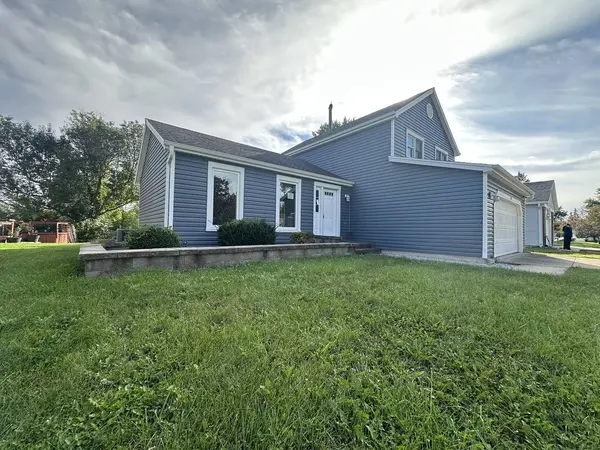 1105 Wilmington LN, Hoffman Estates, IL 60169