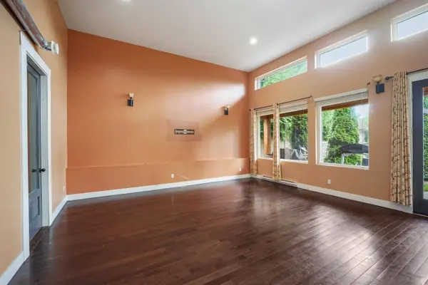11860 75a AVE, Delta, BC V4C 1J9