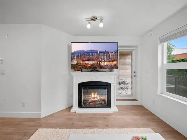 30515 CARDINAL AVE #213, Abbotsford, BC V2T0A8