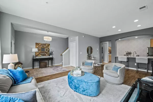 8417 Townsend DR, Eden Prairie, MN 55344