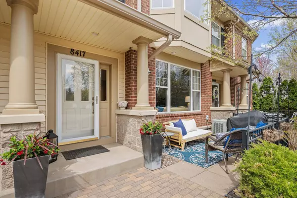 8417 Townsend DR, Eden Prairie, MN 55344