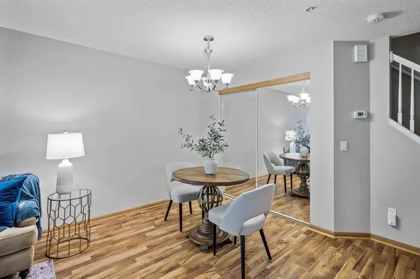 8484 Minuteman Alcove, Eden Prairie, MN 55344