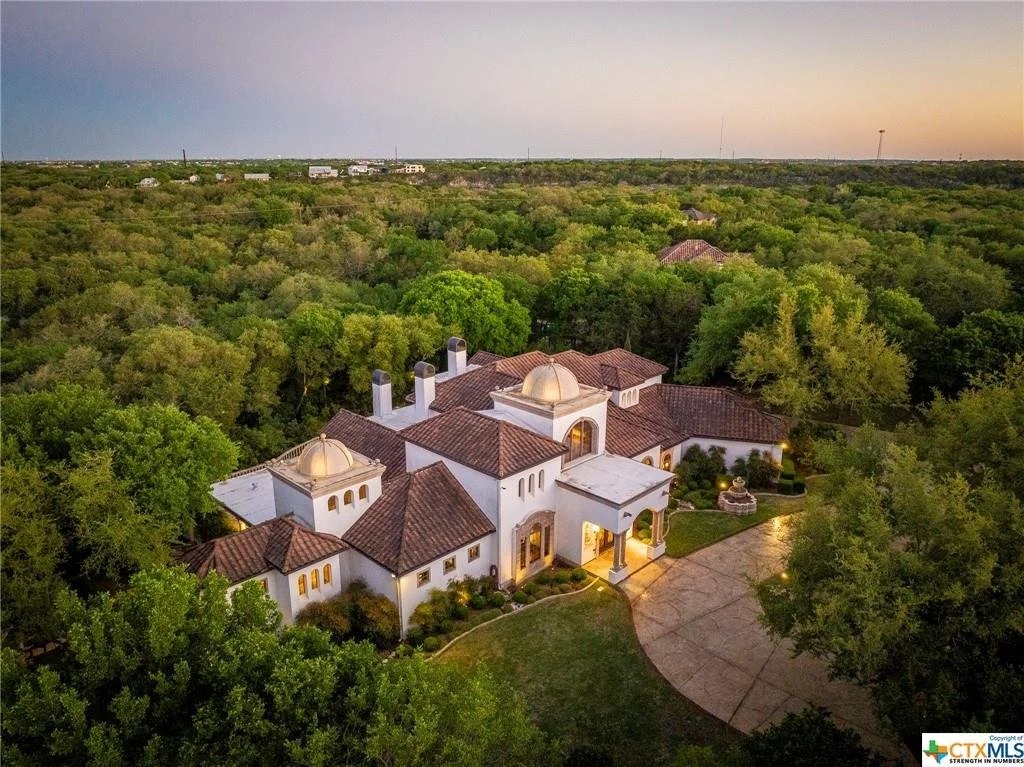 Dripping Springs home with Hill Country views