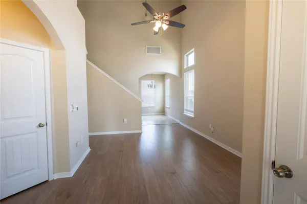 1700 Arborside DR, Austin, TX 78754