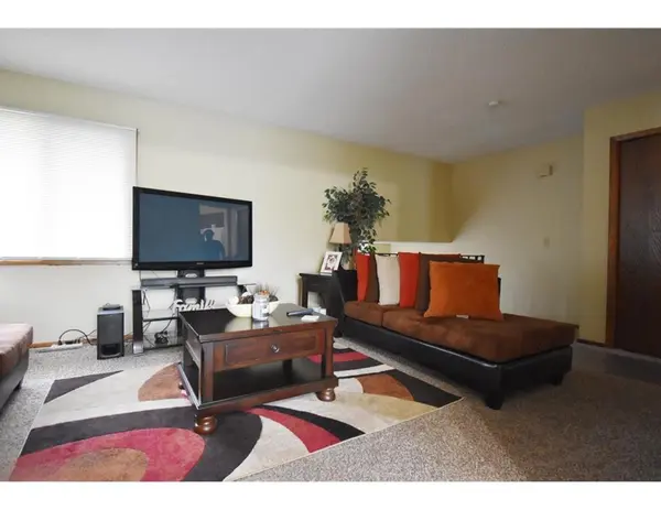 7344 Zenith Ave N, Brooklyn Park, MN 55443-3546