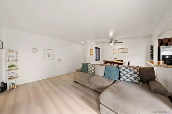 8023 Caminito De Pizza #E, San Diego, CA 92108