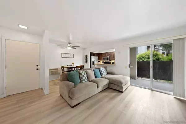 8023 Caminito De Pizza #E, San Diego, CA 92108