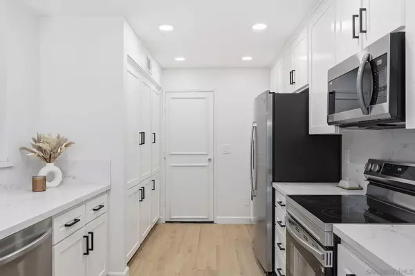 7551 Rainswept Ln, San Diego, CA 92119