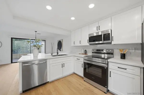 10450 Ridgewater Ln, San Diego, CA 92131