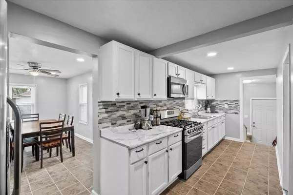 752 N 9TH AVE, Kankakee, IL 60901