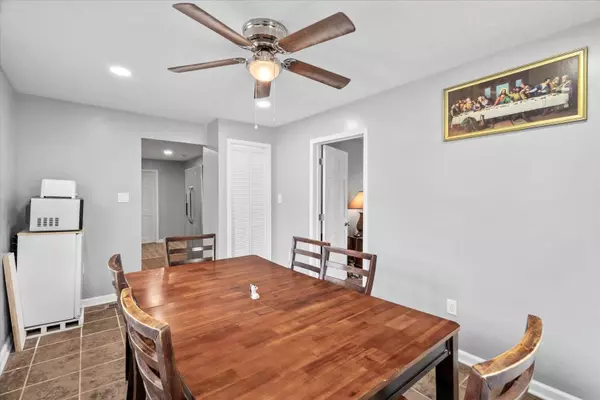 752 N 9TH AVE, Kankakee, IL 60901