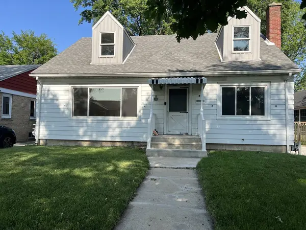 9243 Lynwood DR