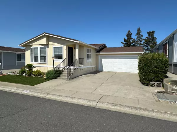 1840 Paris Ln, Antioch, CA 94509-6823