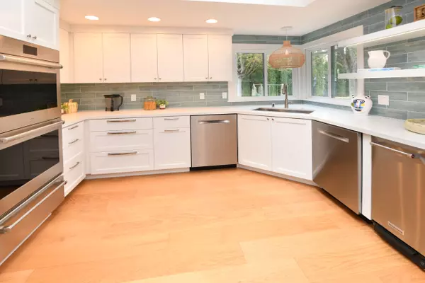 2200 Tice Valley Blvd, Walnut Creek, CA 94595-2616