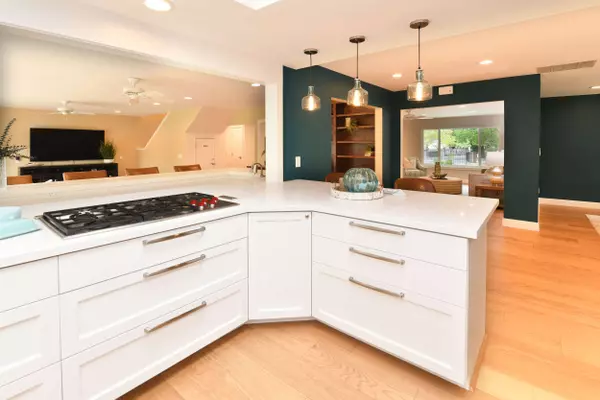 2200 Tice Valley Blvd, Walnut Creek, CA 94595-2616