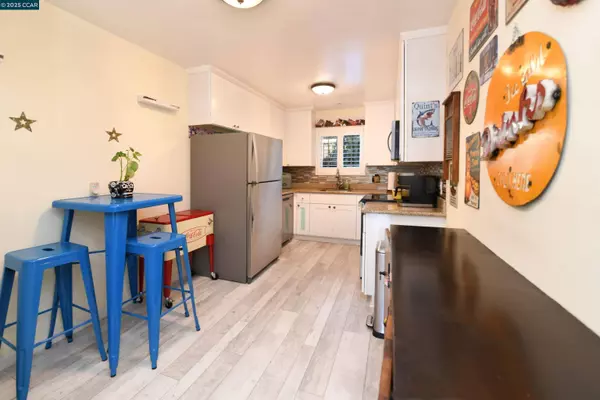 1984 Ascot Dr #C, Moraga, CA 94556