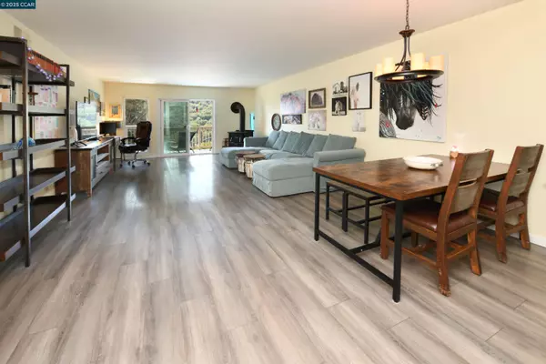 1984 Ascot Dr #C, Moraga, CA 94556