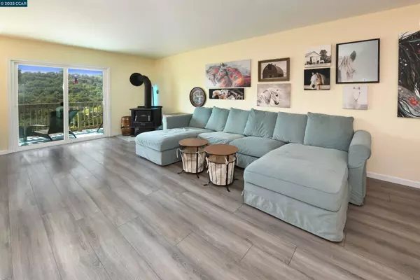 1984 Ascot Dr #C, Moraga, CA 94556