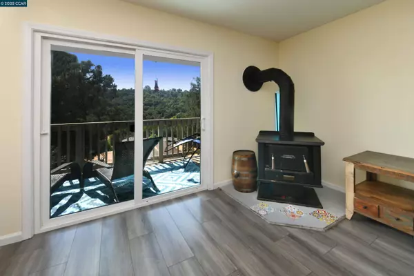 1984 Ascot Dr #C, Moraga, CA 94556