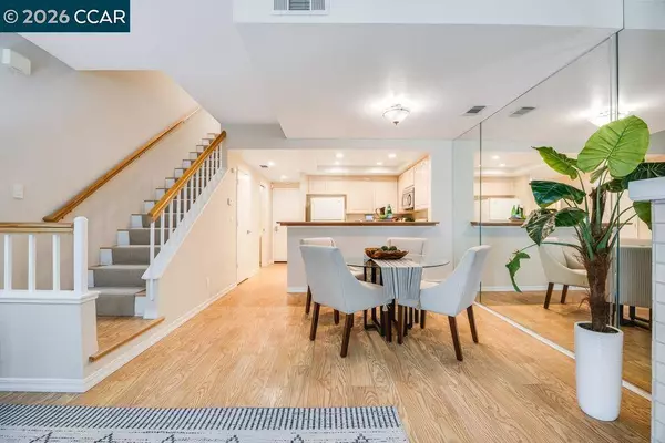 231 Sunspring Ct, Pleasant Hill, CA 94523