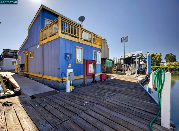 2394 Mariner Square Dr #B2, Alameda, CA 94501