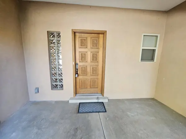 12076 Crimson Glory RD NE, Albuquerque, NM 87122