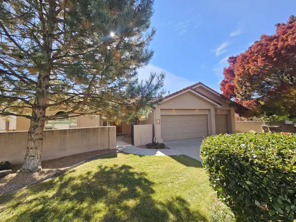 12076 Crimson Glory RD NE, Albuquerque, NM 87122