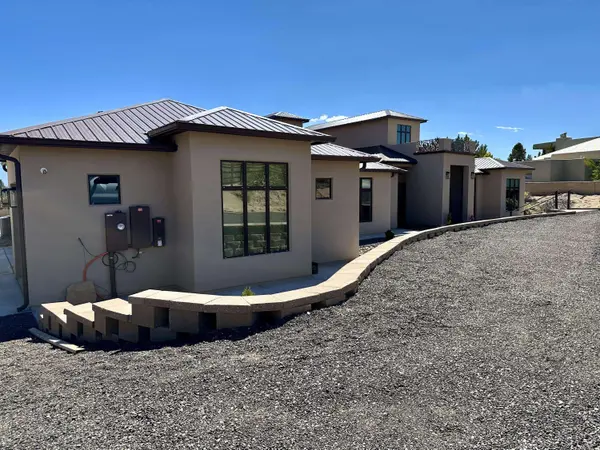 30 Vereda De Chapparal, Corrales, NM 87048