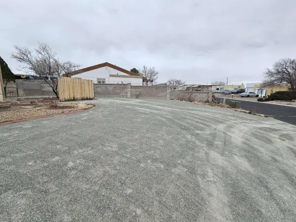 571 Star Villa CIR SE, Rio Rancho, NM 87124