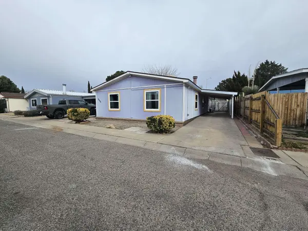 8404 Brook ST NE, Albuquerque, NM 87113