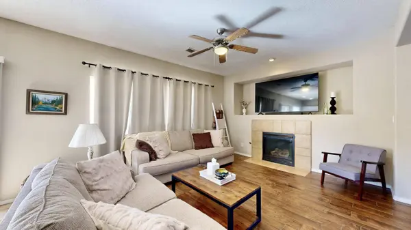 2811 Porto ST SW, Albuquerque, NM 87121